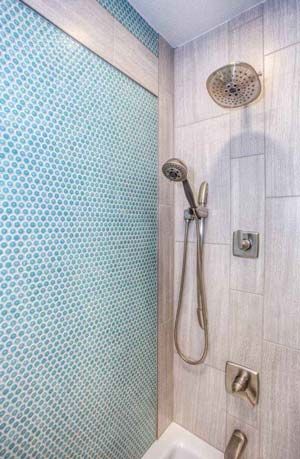 Shower tile and grout cleaning in Grants Pass